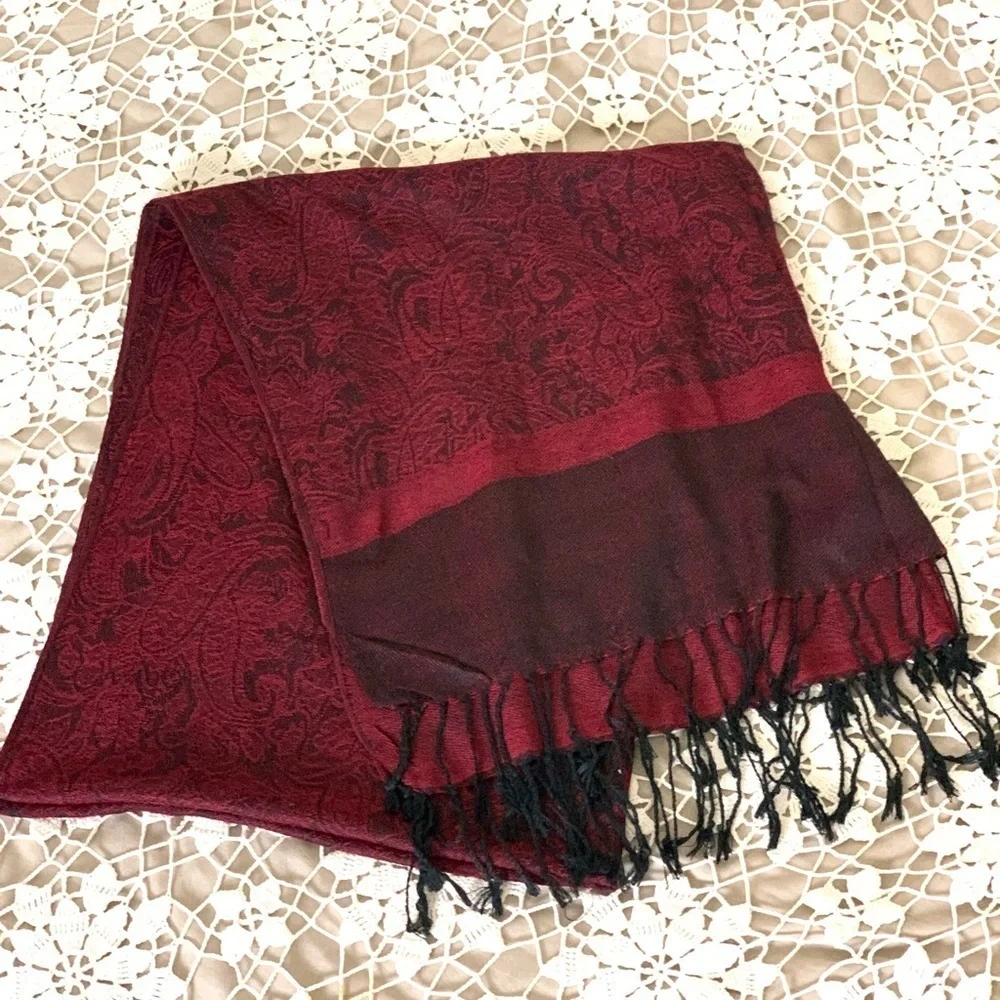 LIKE NEW pashmina blend fringe burgundy scarf wrap